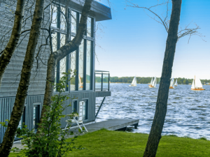 villa aan het water Groningen