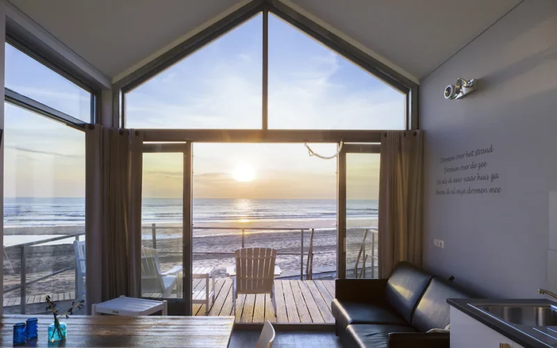 Strandhuisje Julianadorp