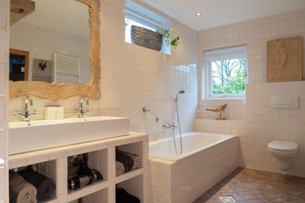 Luxe badkamer villa gelderland