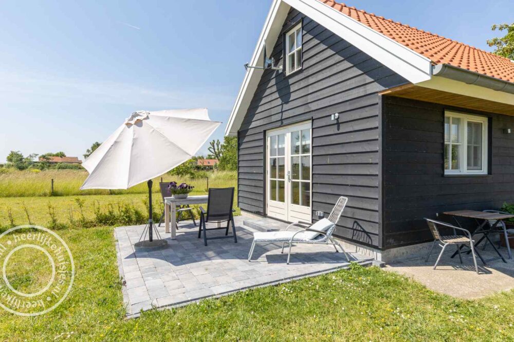 Prachtige 3-persoons vakantiewoning met weids uitzicht in omgeving van Kamperland